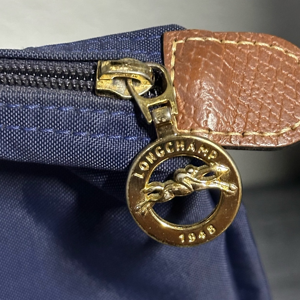 Longchamp Le Pliage Tote Bag - Picture 6 of 13